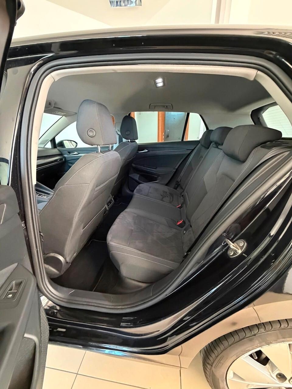 Volkswagen Golf 2.0 TDI DSG SCR Style