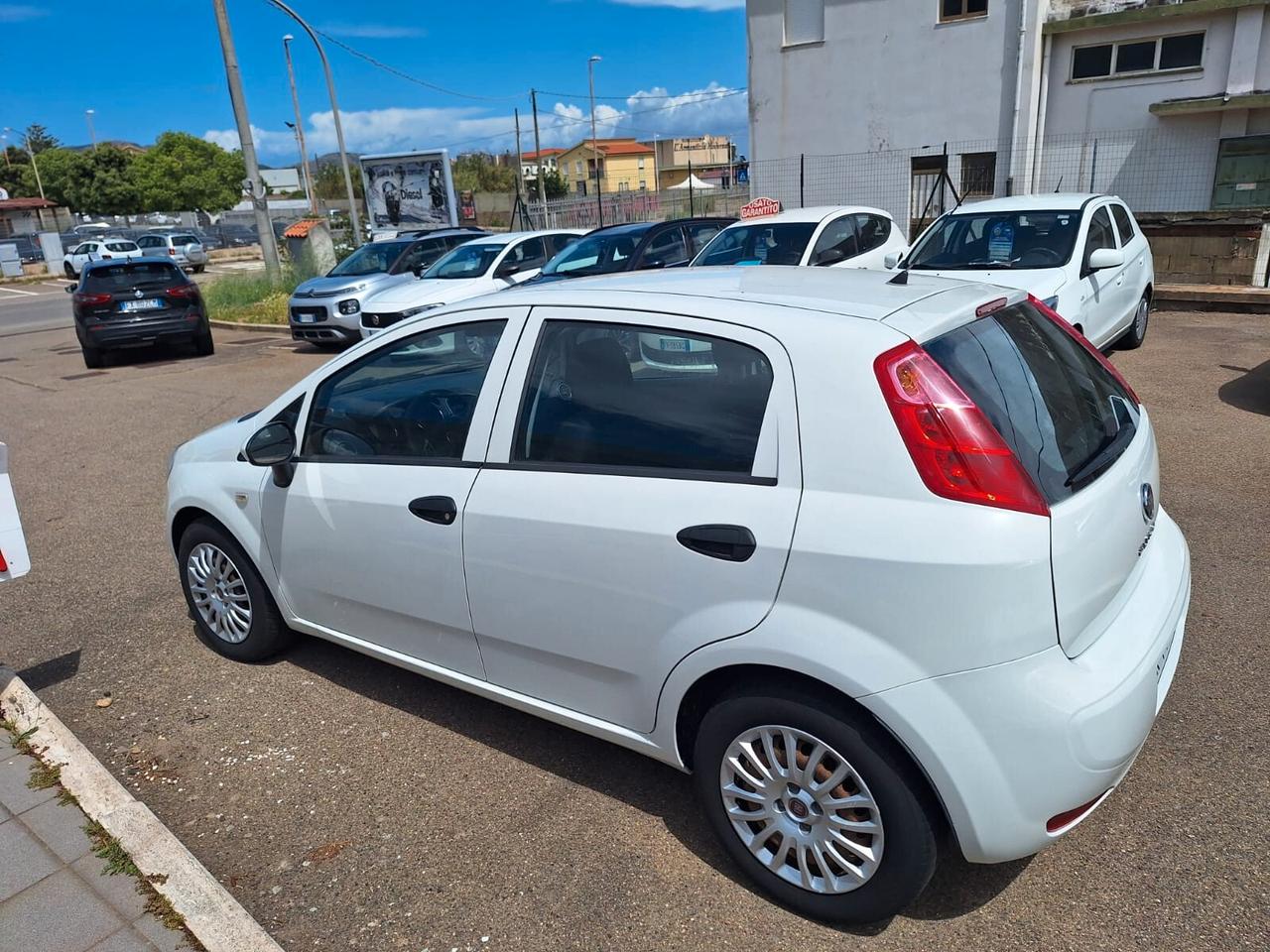 Fiat Punto 1.3 MJT II S&S 95 CV 5 porte Street