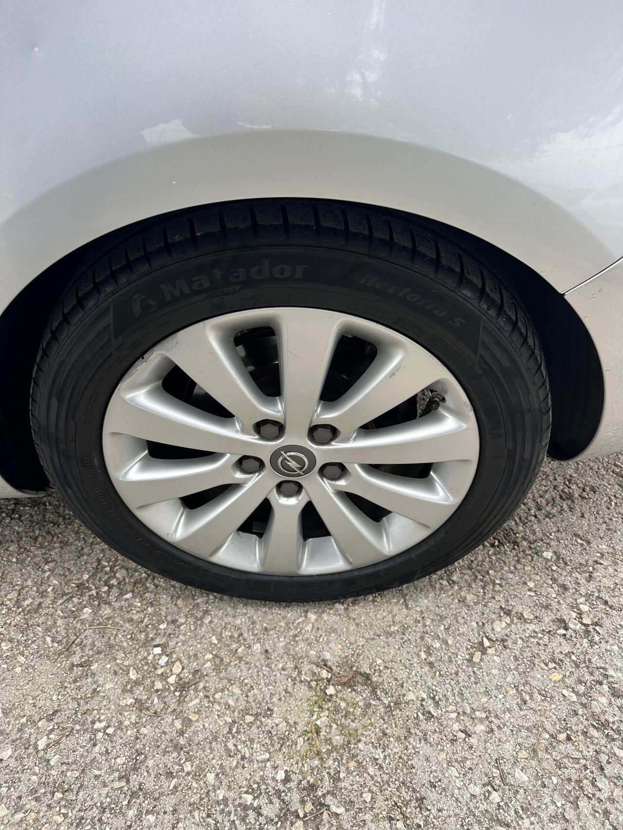 Opel Astra 1.6 CDTI 110 cavalli S&S Sports Tourer Cosmo