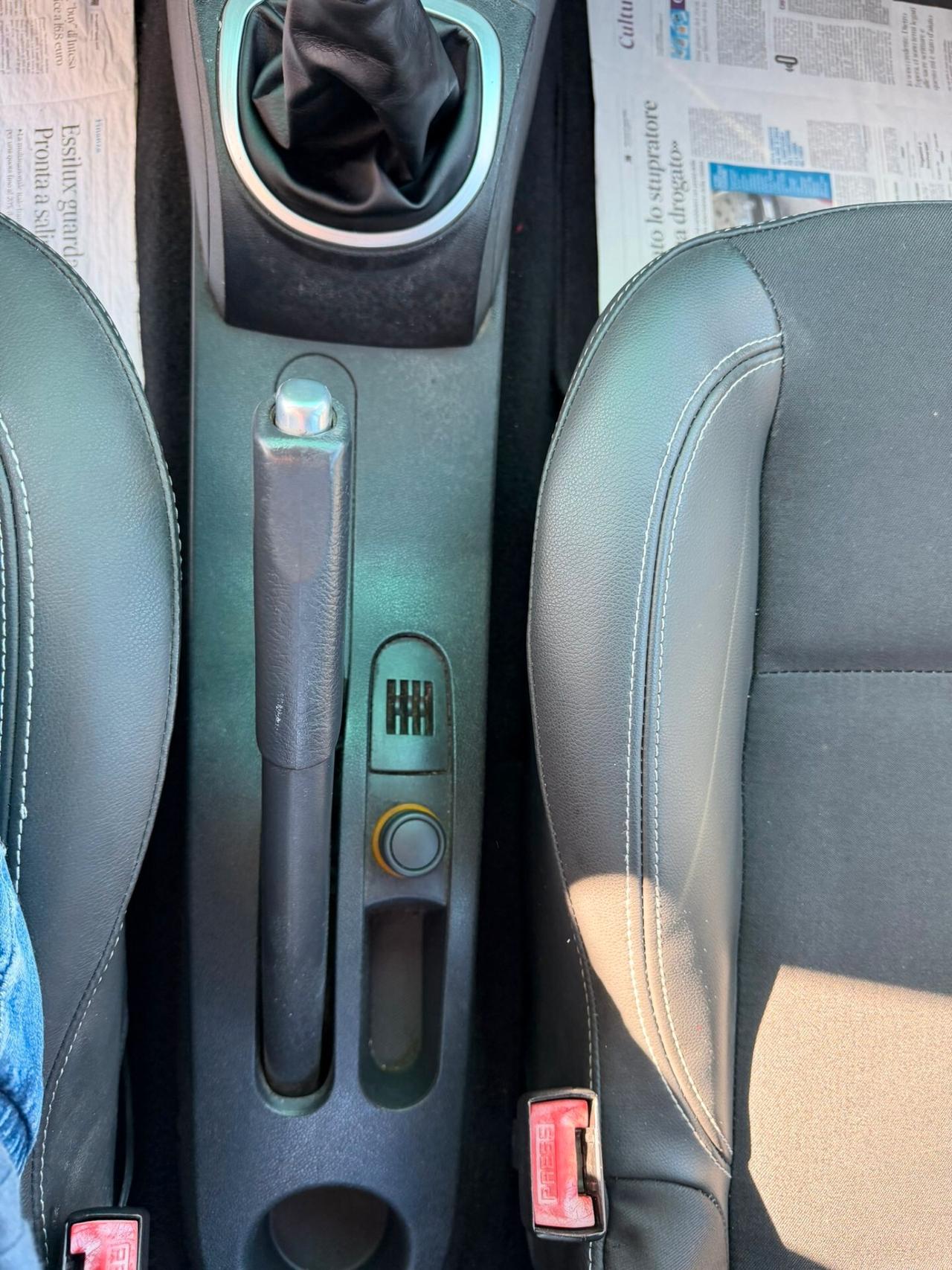 Renault Clio 1.2 16V 5 porte Live! - Anno 2011 - NEOPATENTATO