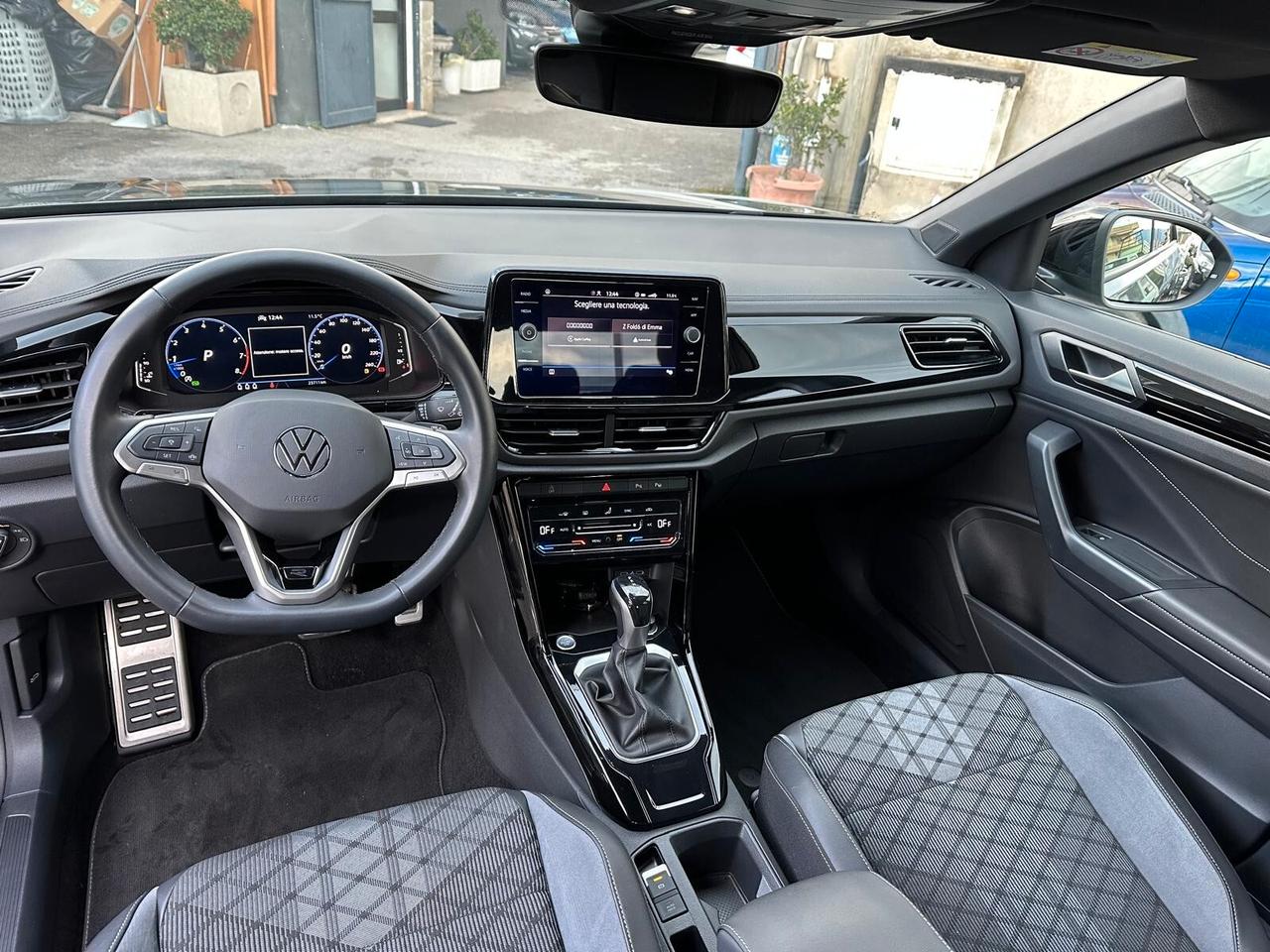 Volkswagen T-Roc 1.5 TSI ACT DSG R-Line