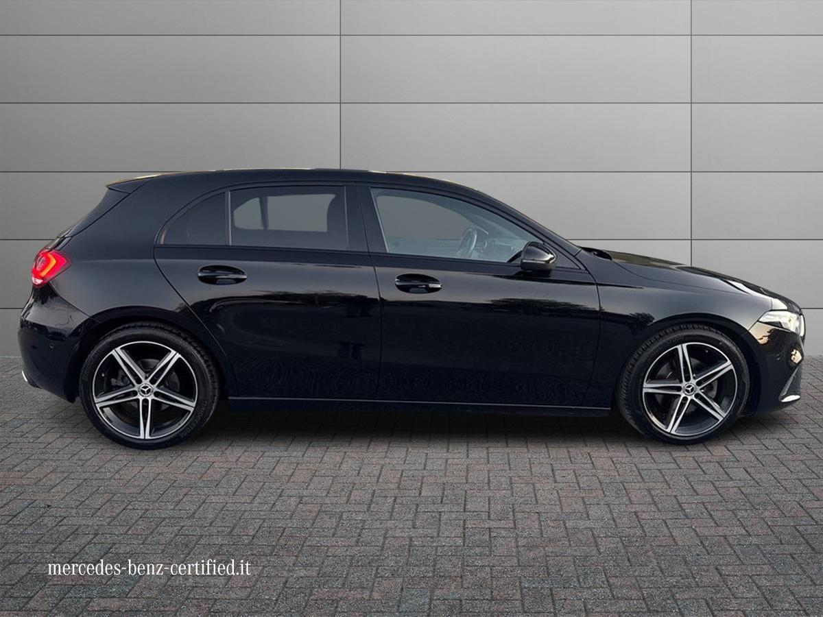 Mercedes-Benz A 200 d Sport Night edition auto