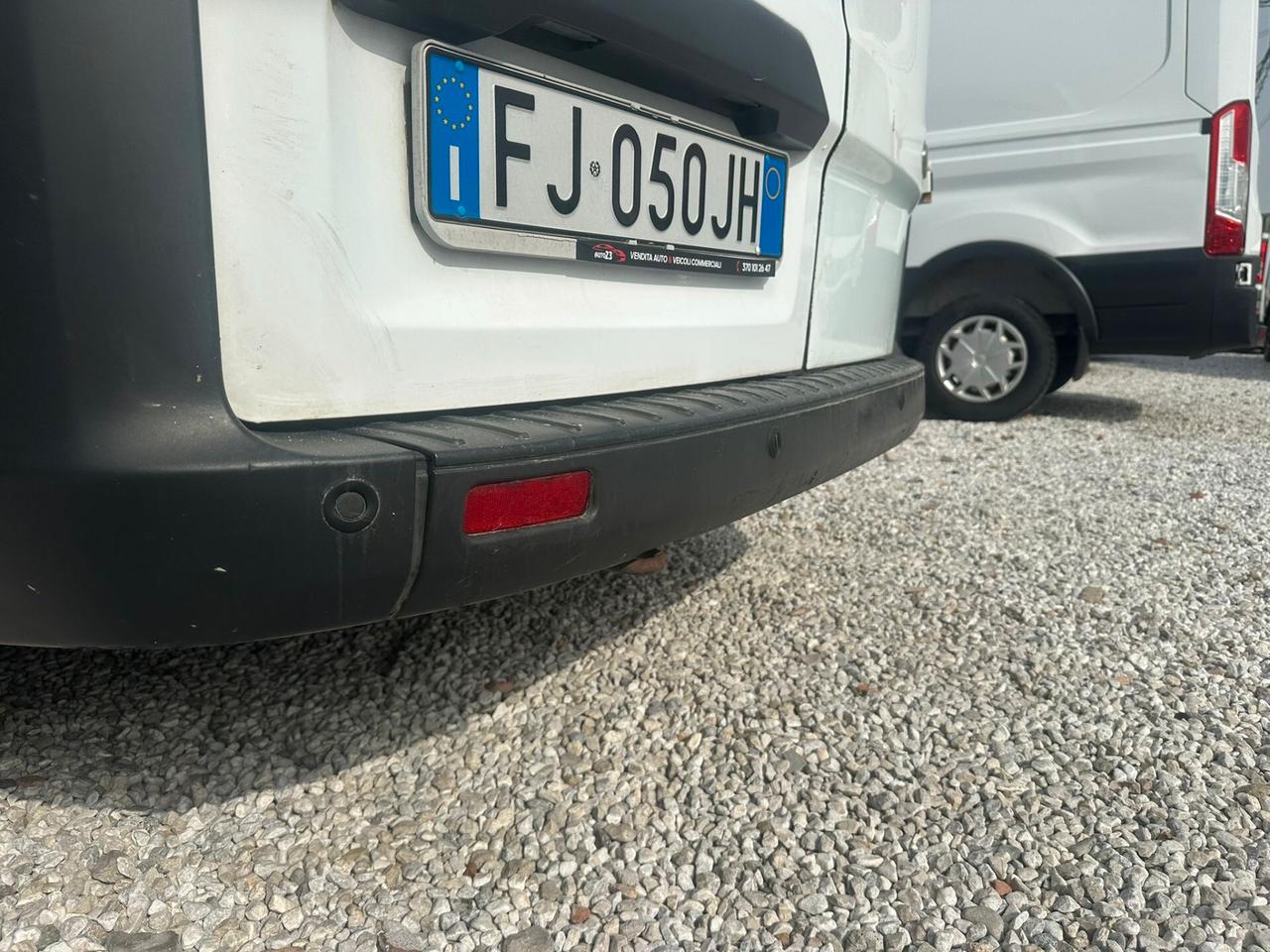 Ford Transit Custom 270 2.0 TDCi 130 PC Furgone Titanium
