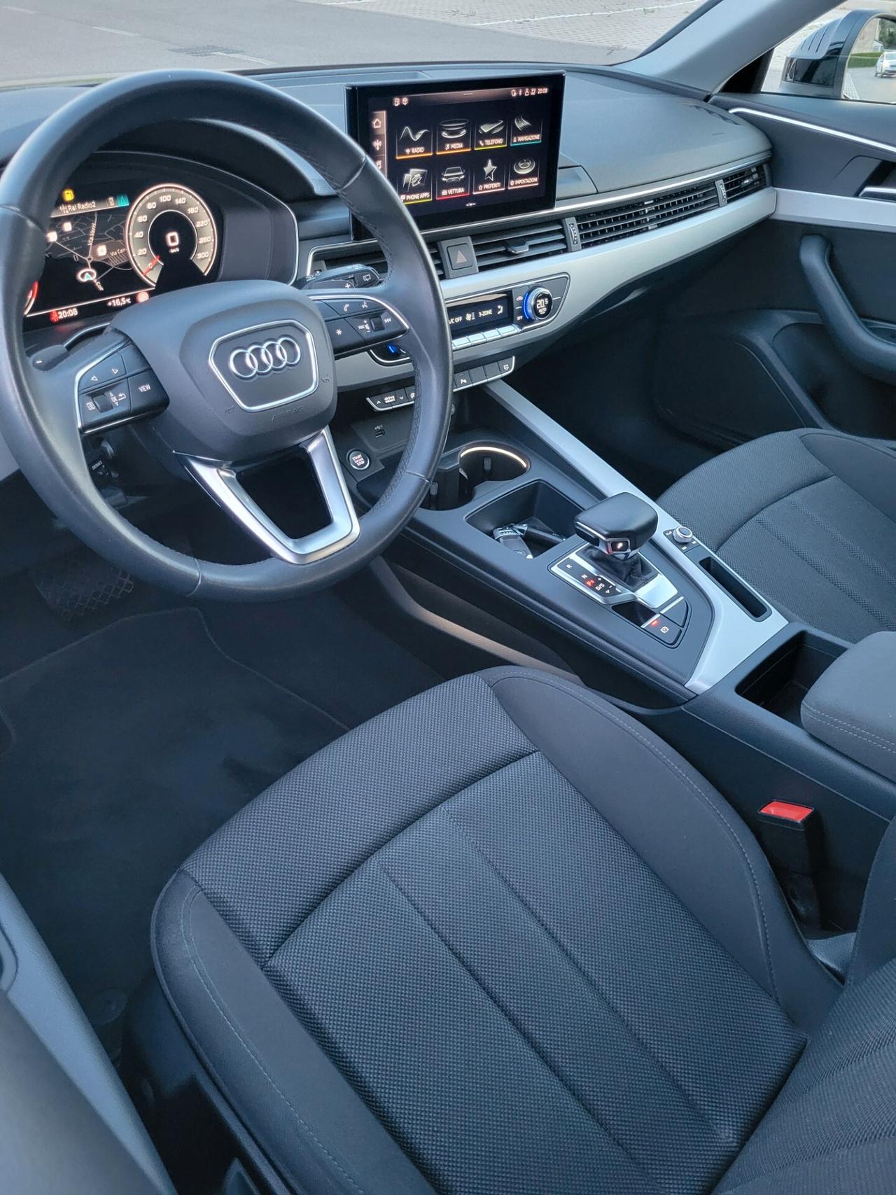 Audi A4 Avant 30 TDI/136 CV S tronic Business Advanced