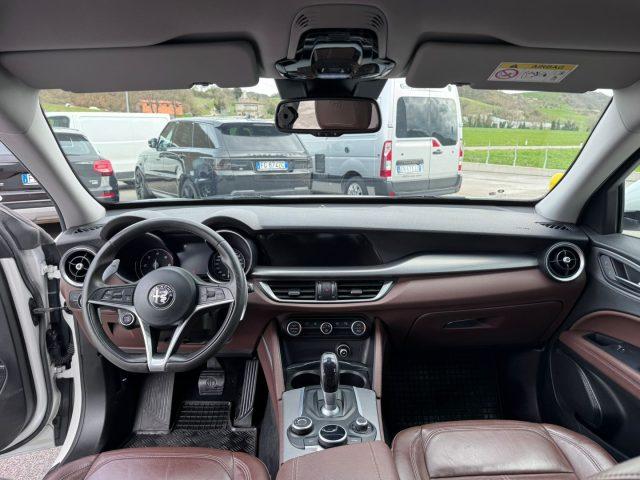 ALFA ROMEO Stelvio 2.2 Turbodiesel perla 210 CV AT8 Q4 Super 4x4 4WD