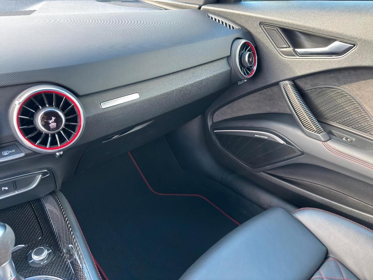 Audi TT TTS Coupé TFSI quattro S tronic Competition