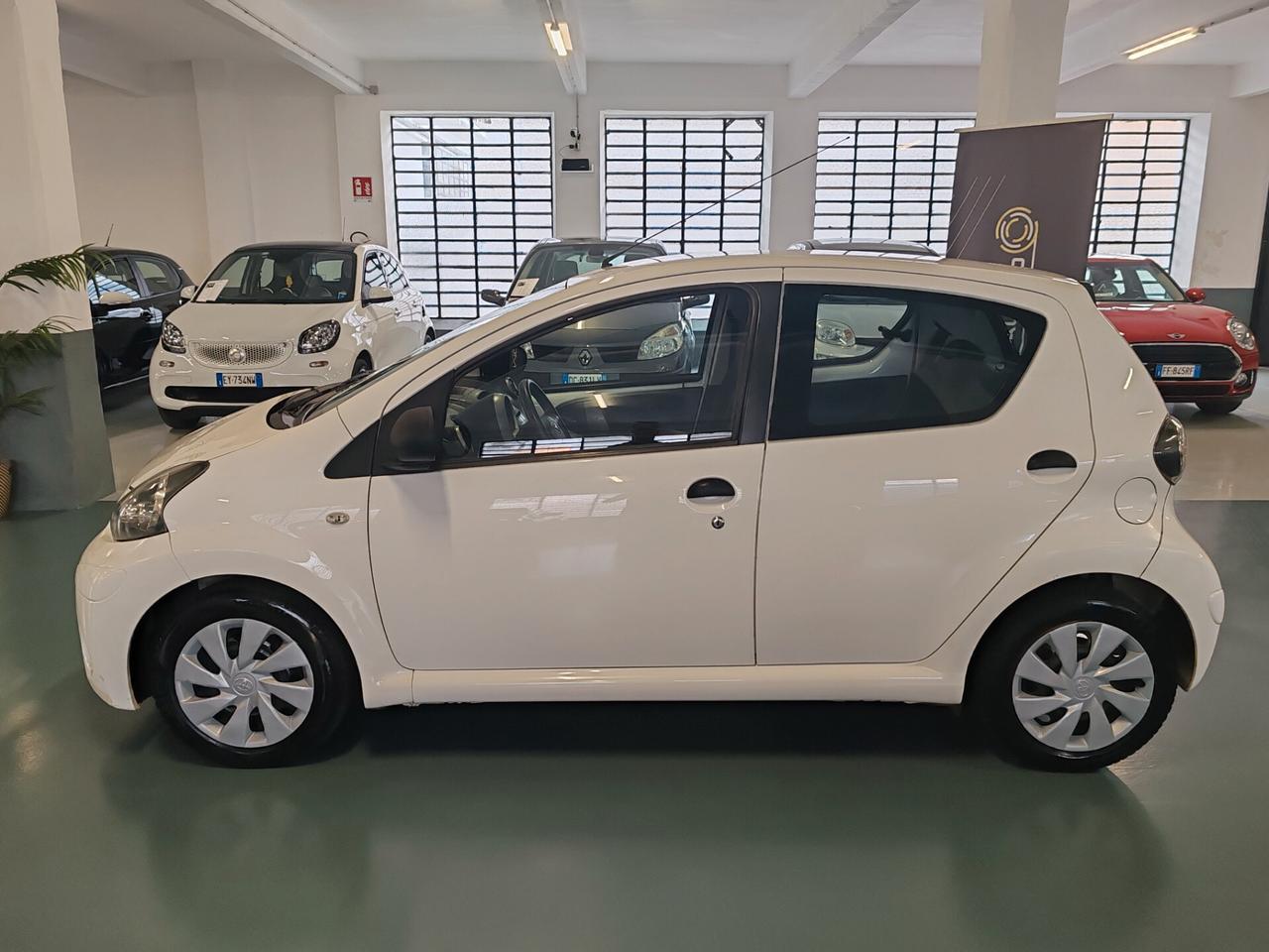 Toyota Aygo 1.0 12V VVT-i 5 porte Active