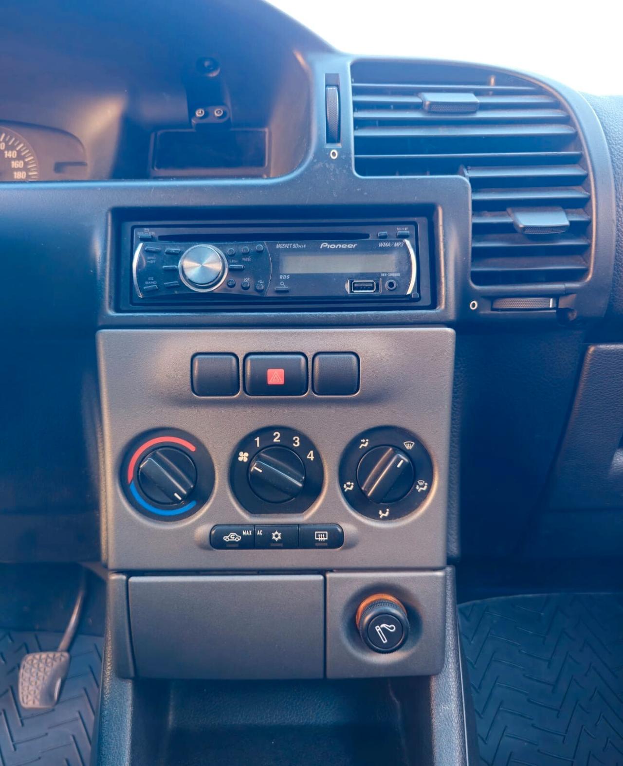 Opel Zafira 2.0 16V DTI cat Elegance