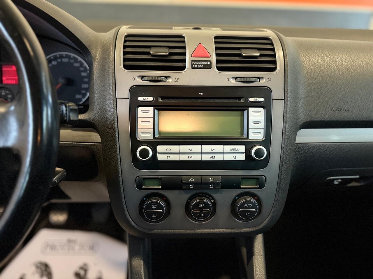 Volkswagen Golf 1.6 5p. Comfortline NEOPATENTATI