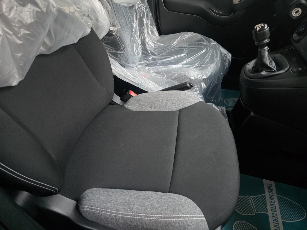 AUTO IN ARRIVO Fiat Panda 1.0 FireFly S&S Hybrid