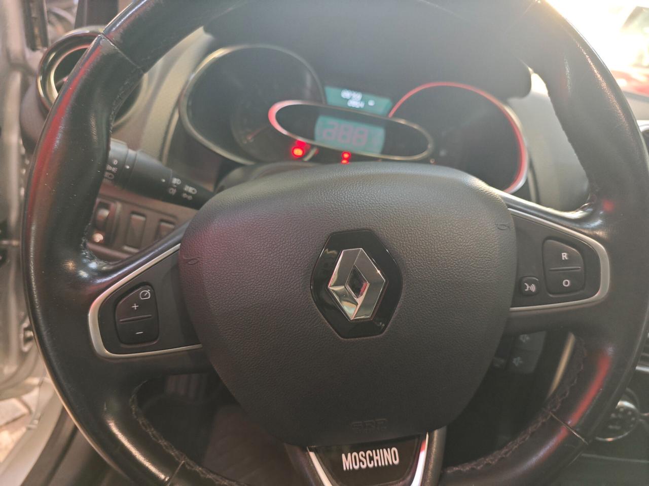Renault Clio dCi 8V 90 CV 5 porte Moschino Intens