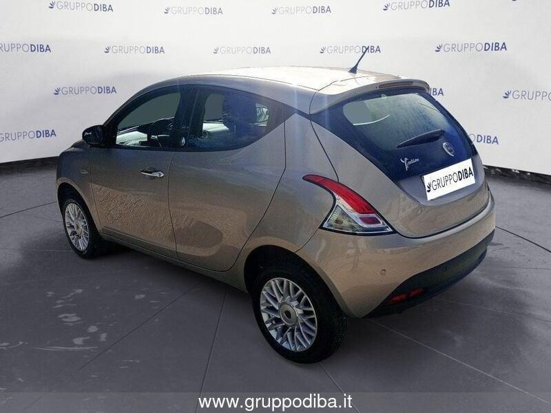 Lancia Ypsilon III 2011 Benzina 0.9 t.air Gold ecochic metano 80cv E5+