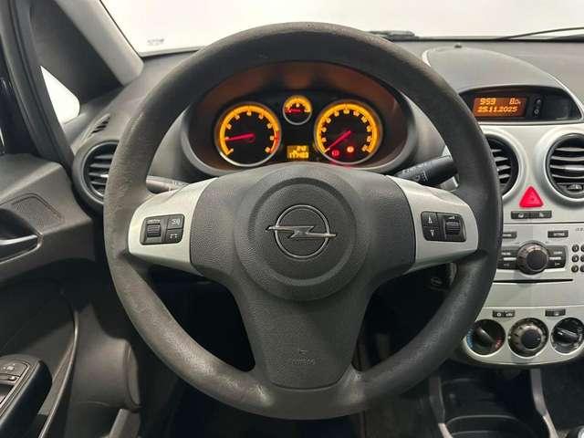 Opel Corsa 1.4 16V 5P NEOPATENTATI