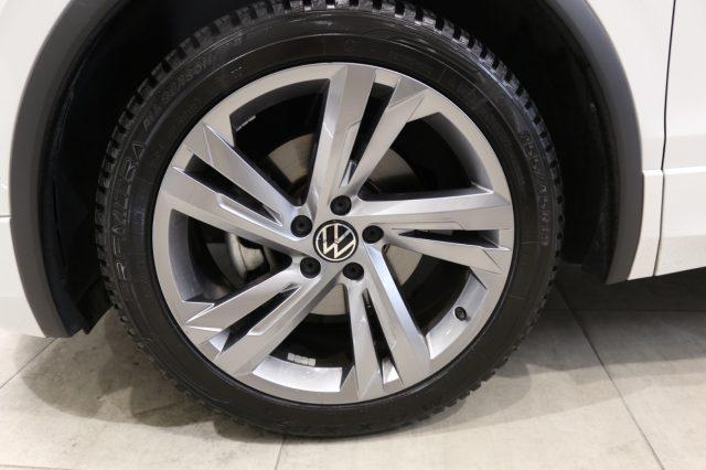 VOLKSWAGEN Tiguan 2.0 TDI DSG 4MOTION R-Line "" GANCIO TRAINO ""