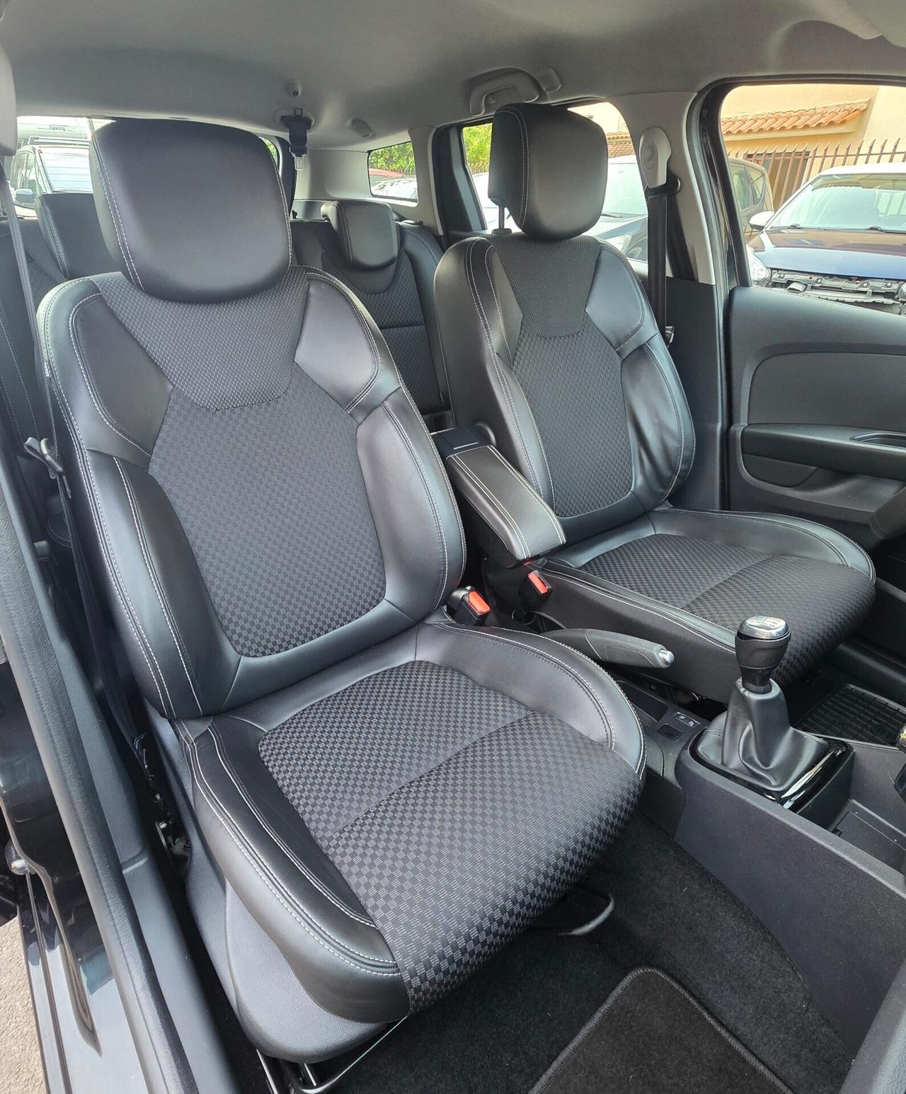 Renault Clio Sporter dCi 8V 90 CV Moschino Life