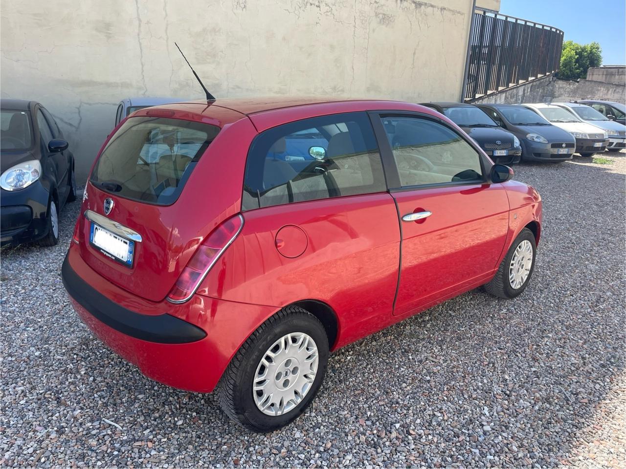 Lancia Ypsilon 1.2 km 109.000 Unica !