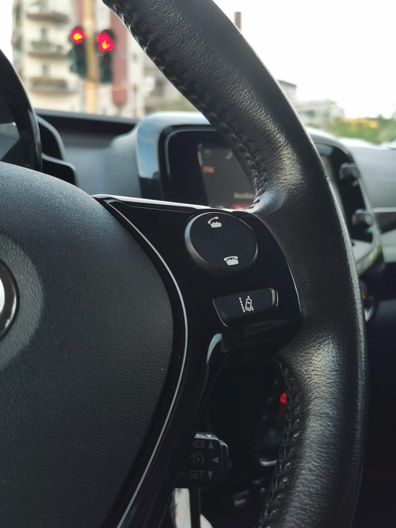 Toyota Aygo 1.0 VVT-i 69 CV 5P. x-play 2018