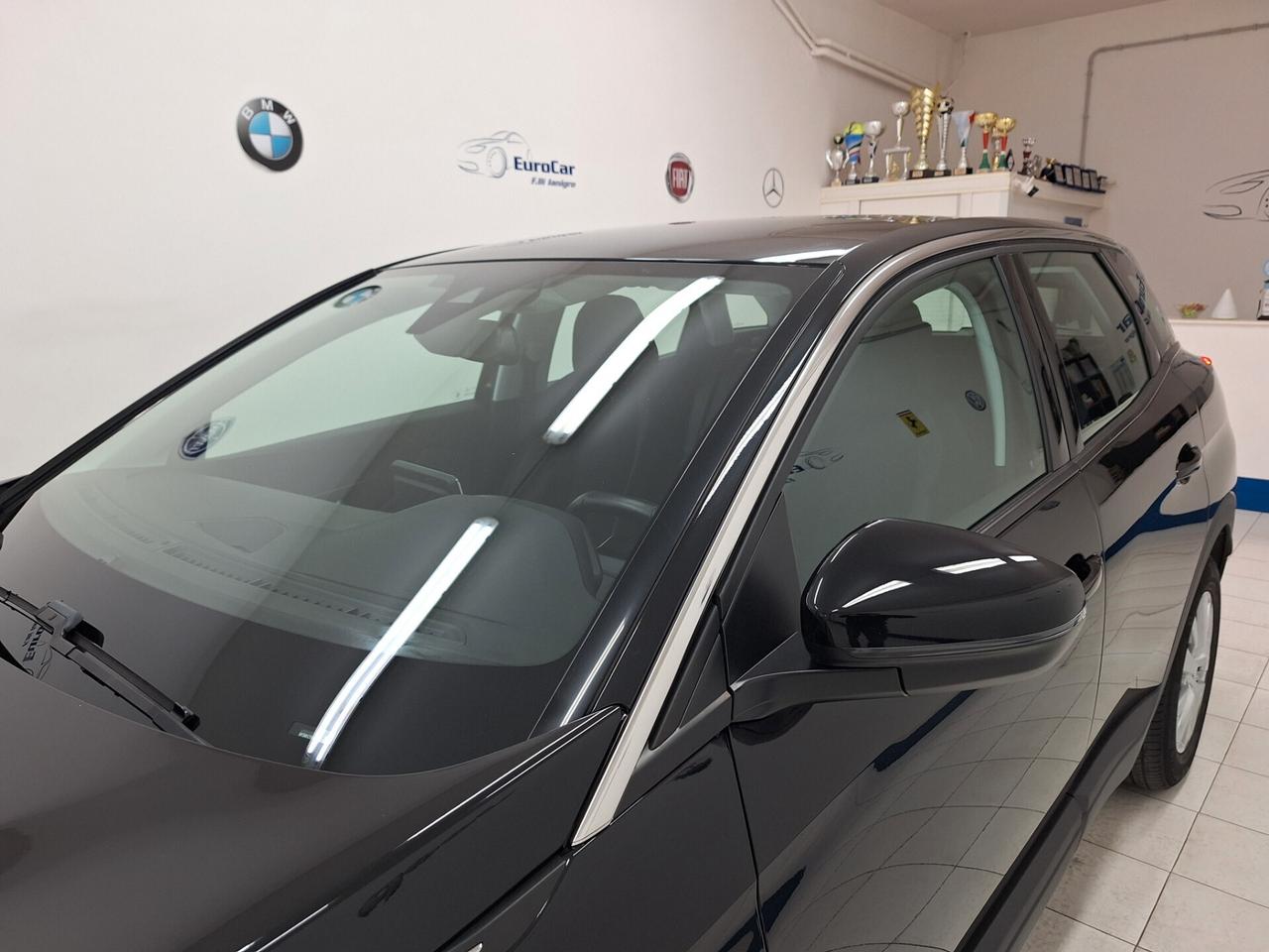 Peugeot 3008 Business 1.5 BlueHDi 130cv