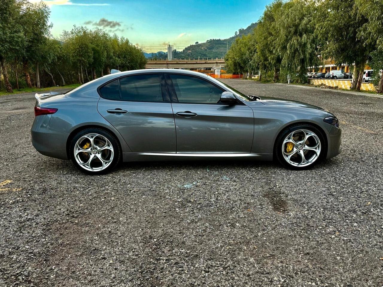 ALFA ROMEO GIULIA 2.2 160 CV AT8 SUPER UNI PROPRIETARIO