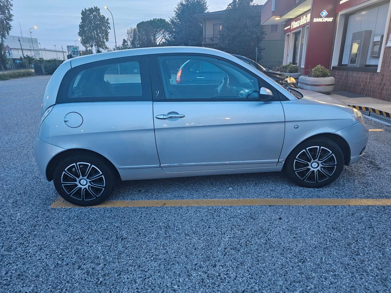 Lancia Ypsilon 1.2 Argento