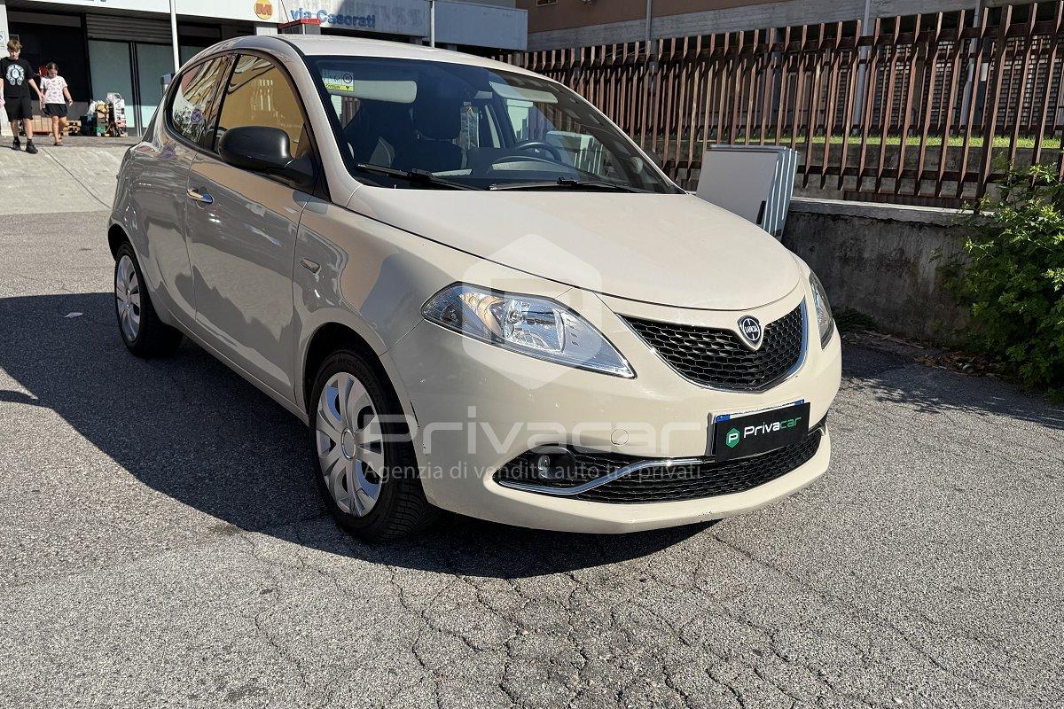 LANCIA Ypsilon 1.2 69 CV 5 porte Gold