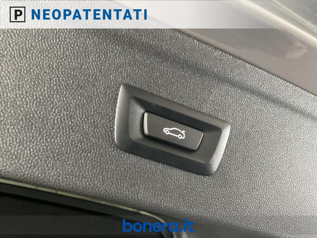 BMW iX 40 pacchetto sportivo xDrive