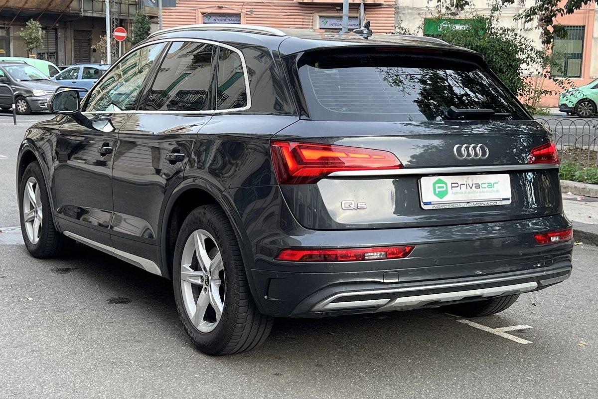 AUDI Q5 35 TDI S tronic Business
