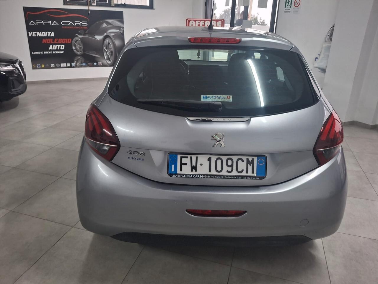 Peugeot 208 PureTech 82 5 porte Allure