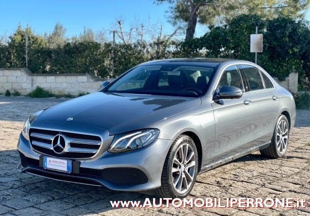 MERCEDES-BENZ E 220 d Sport (Virtual/Navi/Retro/LED)