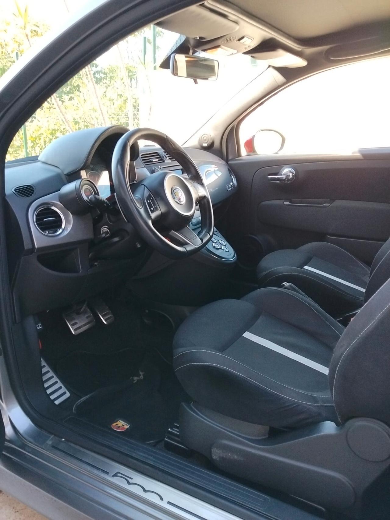 Abarth 500 C 1.4 Turbo T-Jet MTA