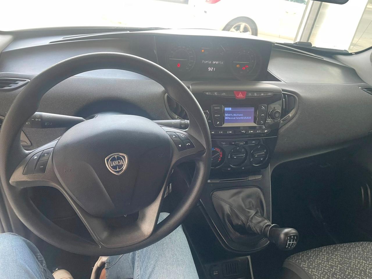 Lancia Ypsilon 1.0 FireFly 5 porte S&S Hybrid Alberta Ferretti