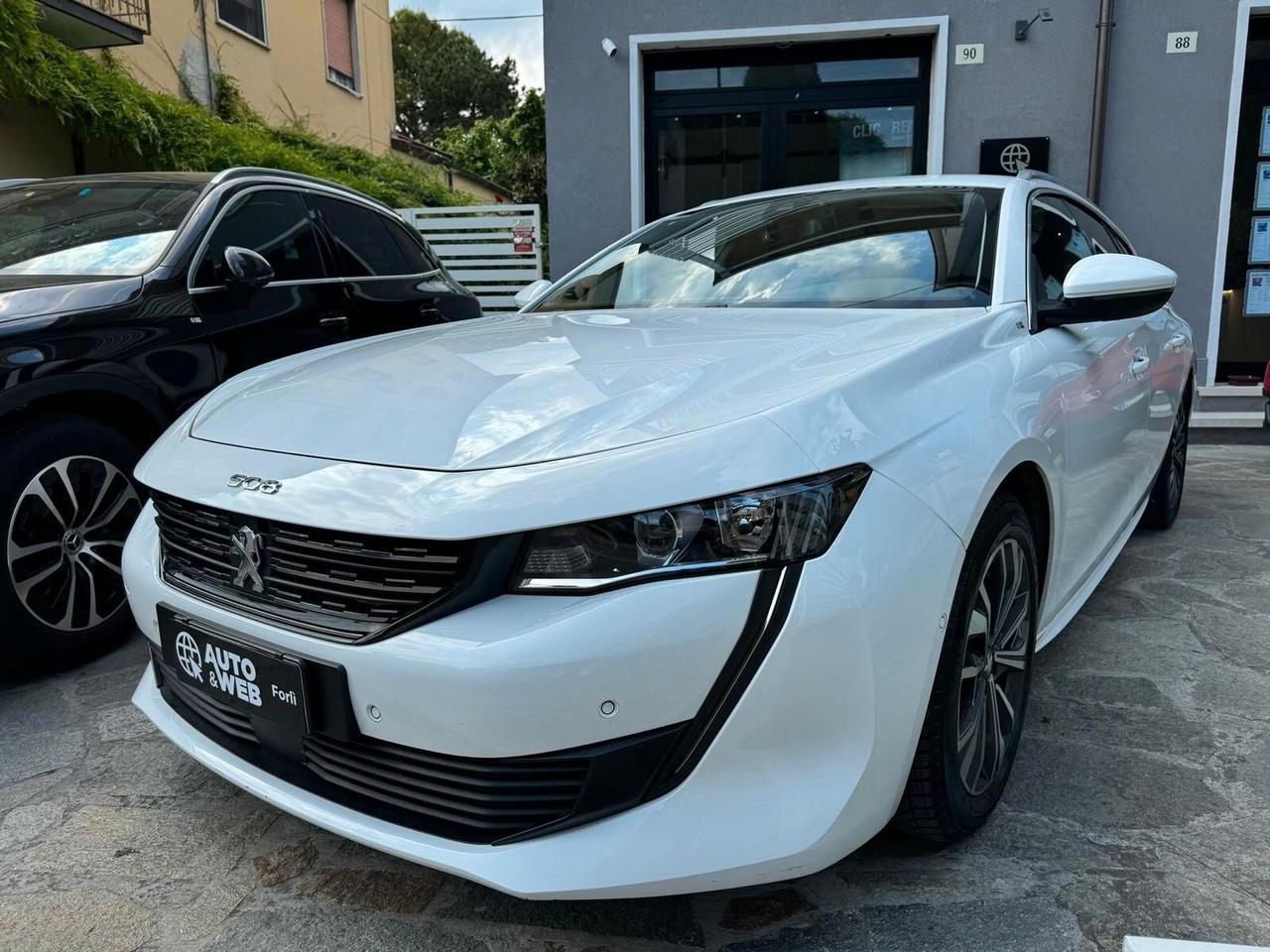 PEUGEOT 508 BlueHDi 130 S&SEAT8 ALLURE NEOPAT