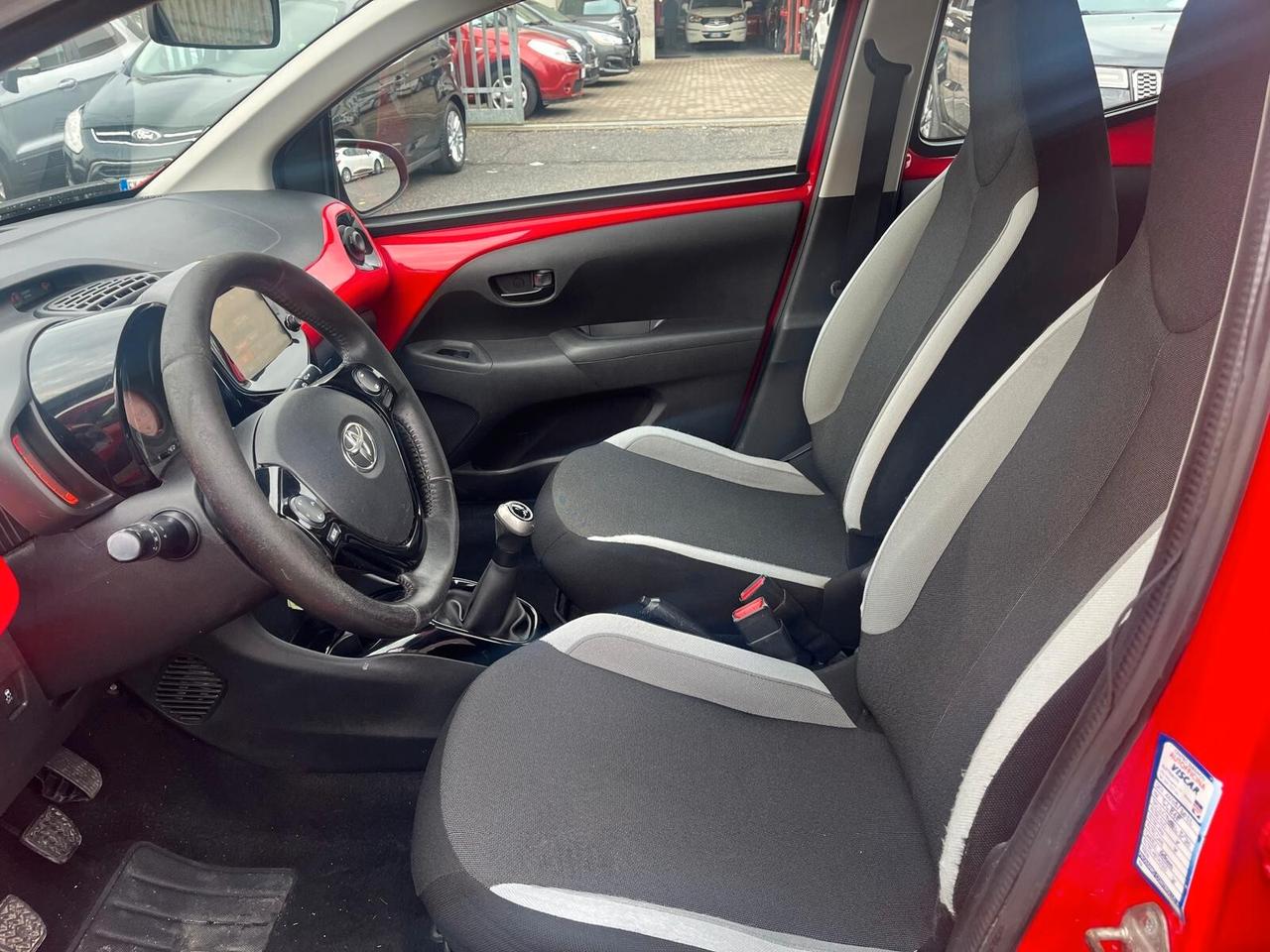 Toyota Aygo 1.0 VVT-i 69 CV **NEOPATENTATI**