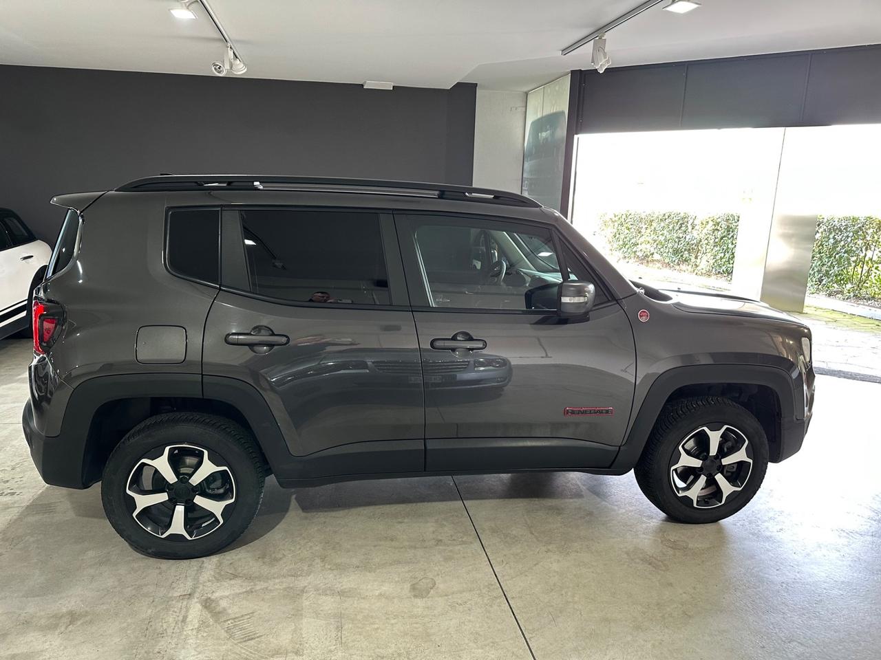 Jeep Renegade 2.0 Mjt 170CV 4WD Active Drive Low Trailhawk