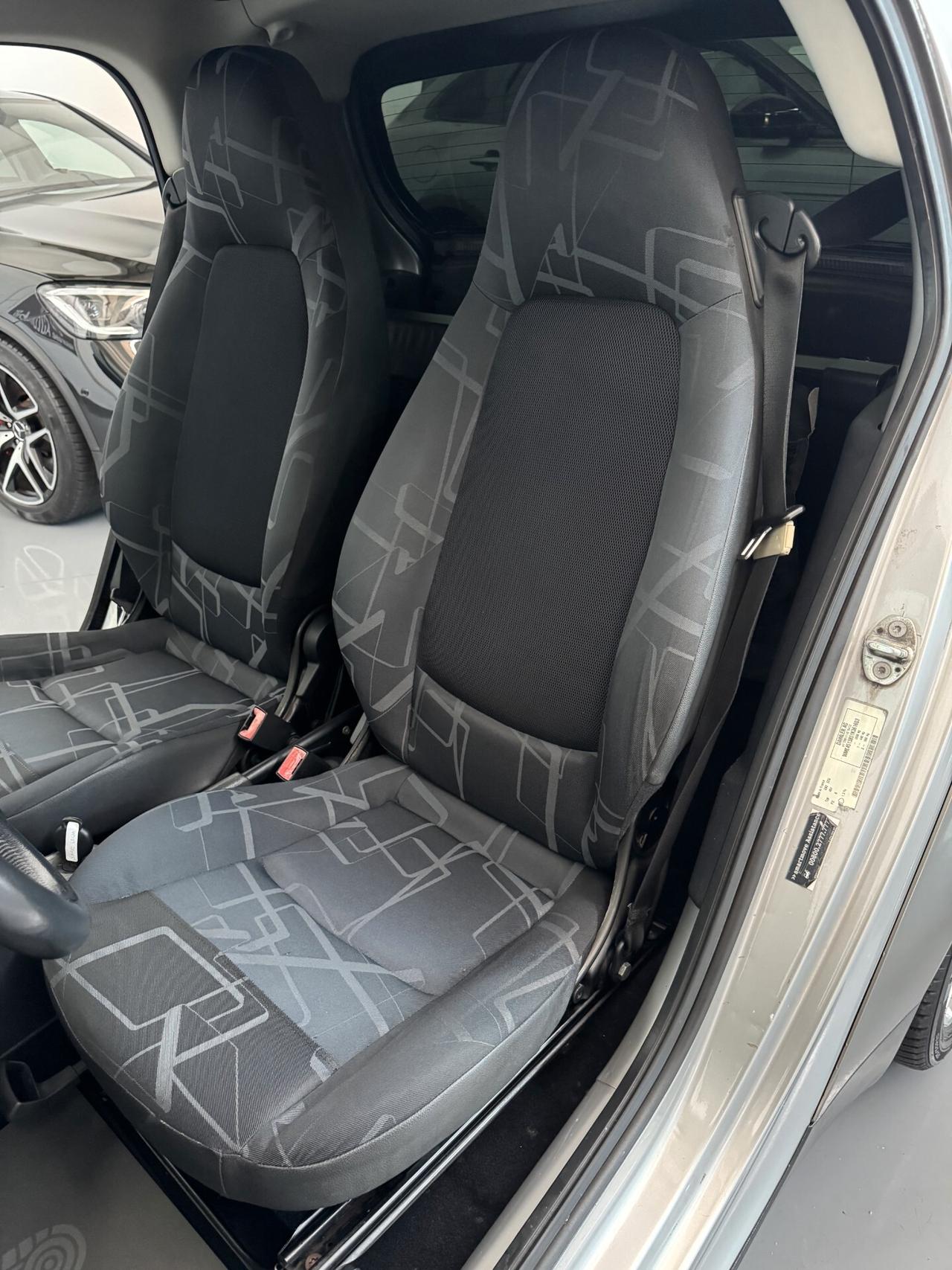 smart forTwo mhd Passion 1.0cc 71cv Bluetooth+Subwoofer OK Neopatentati