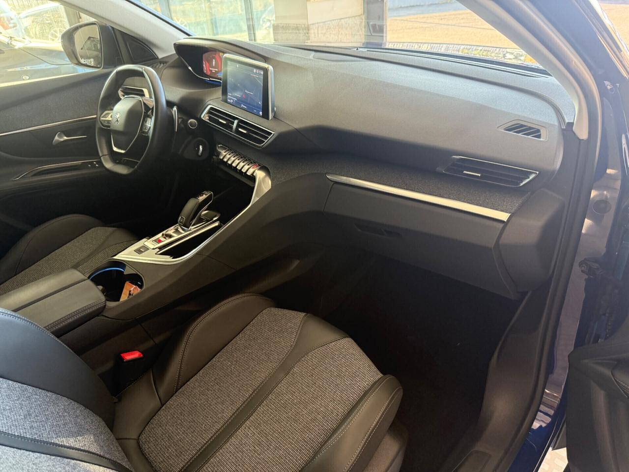 Peugeot 3008 BlueHDi 130 S&S Allure