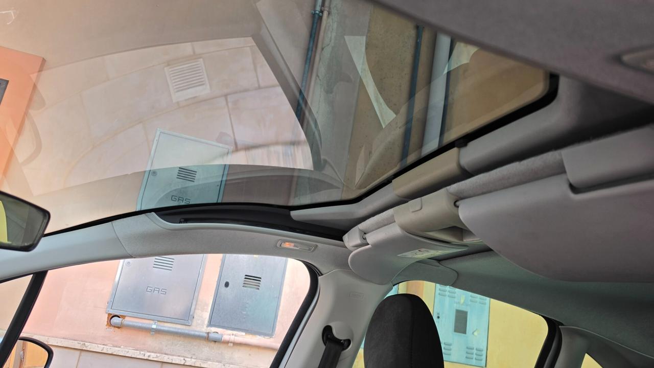 Citroen C3 1.4 Exclusive Gpl casa madre