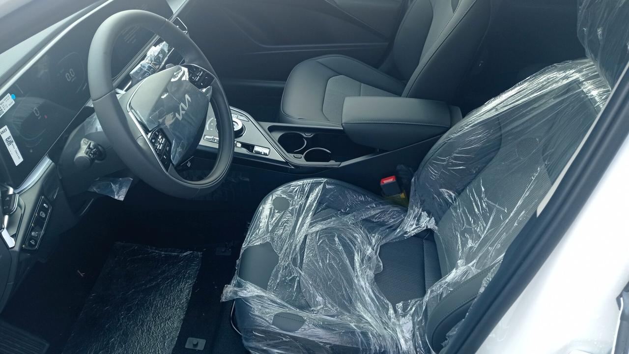 Kia Niro Tri-Fuel 1.6 GDi DCT HEV GPL Style