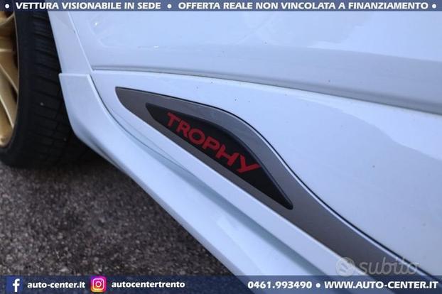 Renault Clio RS Trophy 220CV 5p AKRAPOVIC