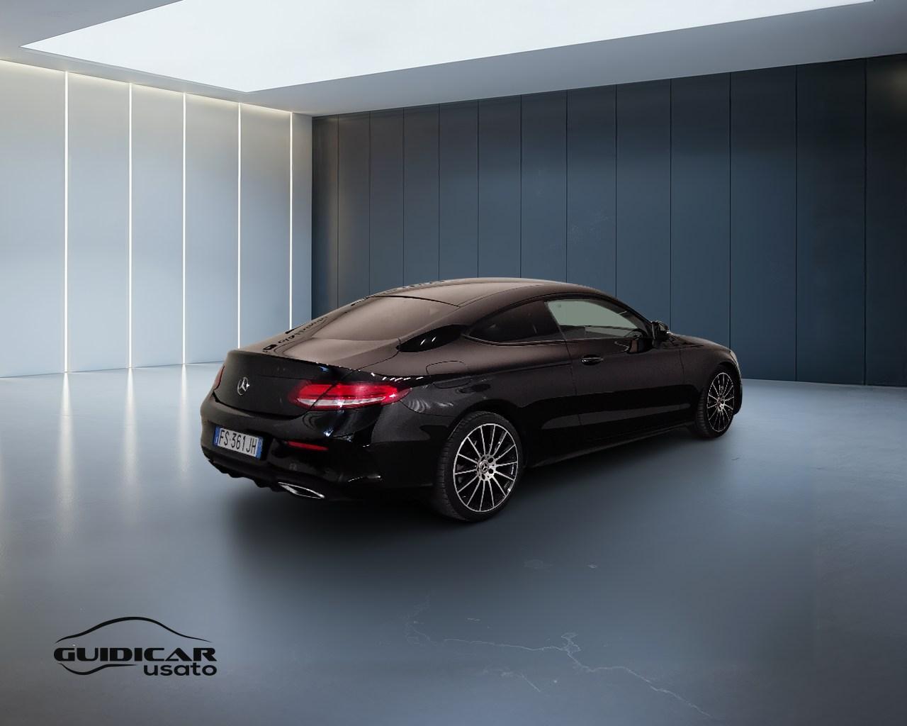Mercedes-Benz Classe C-C205 2018 Coupe - C Coupe 220 d Premium auto