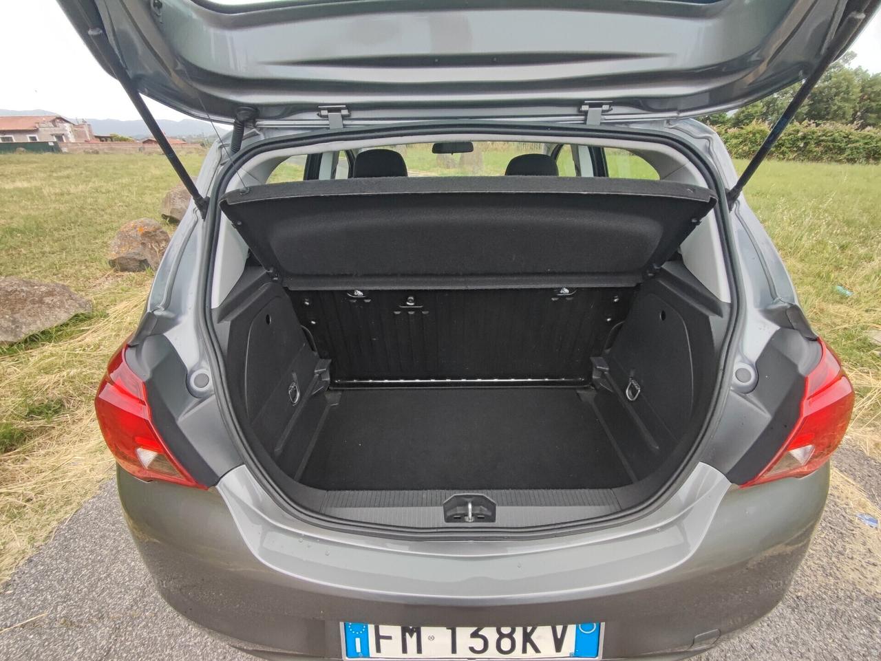 Opel Corsa 1.2 5 porte b-Color
