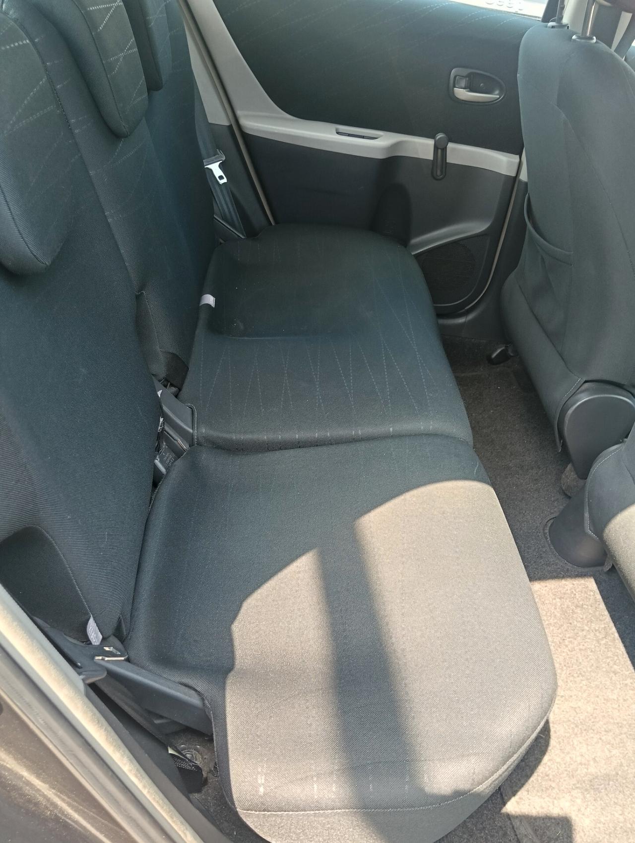 Toyota Yaris 1.3 5 porte