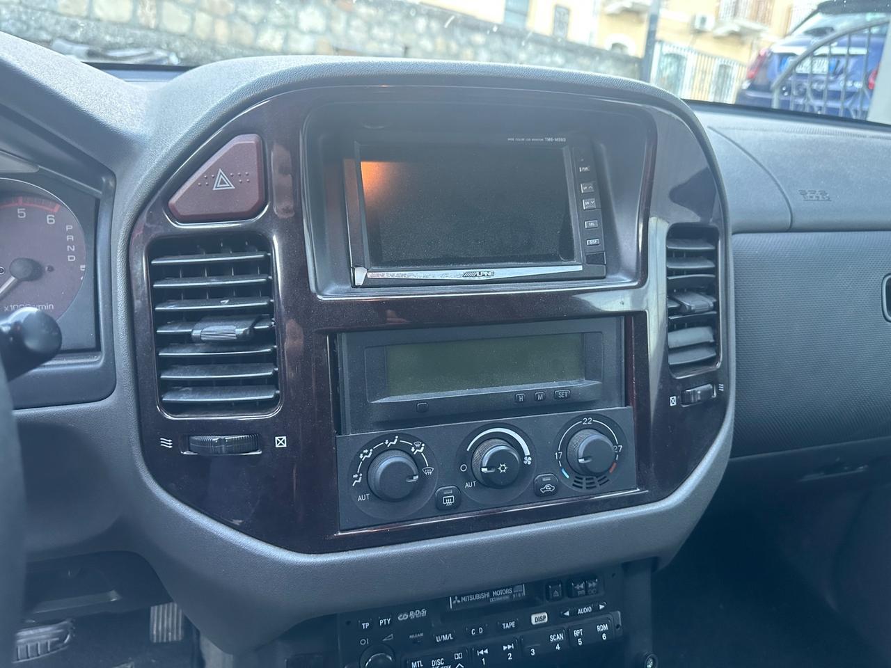 Mitsubishi Pajero 3.2 16V DI-D 3p. GLX