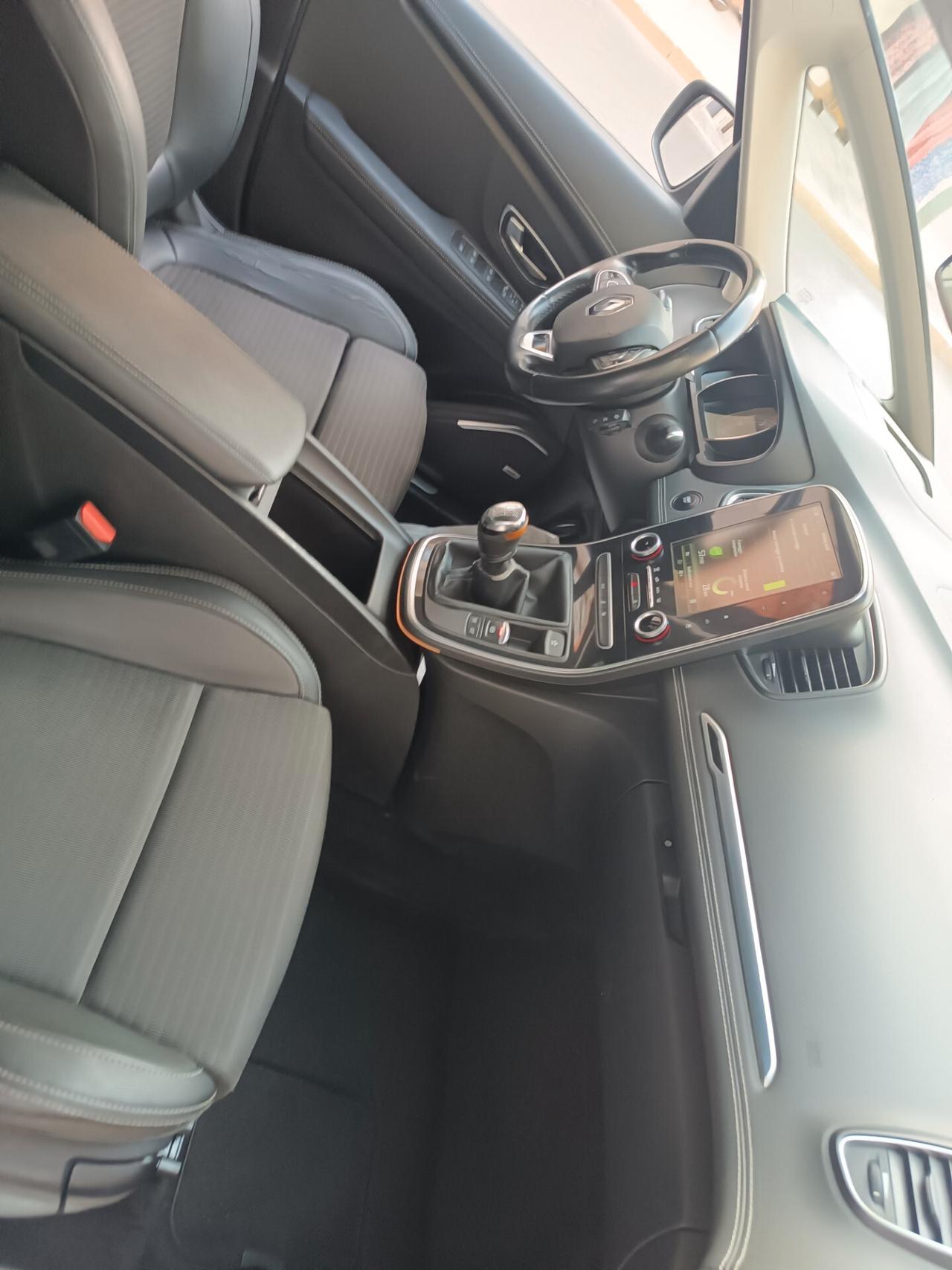 Renault Scenic 1500 dCi 110 CV LIMITED BOSE 0 KM MOTORE NUOVO