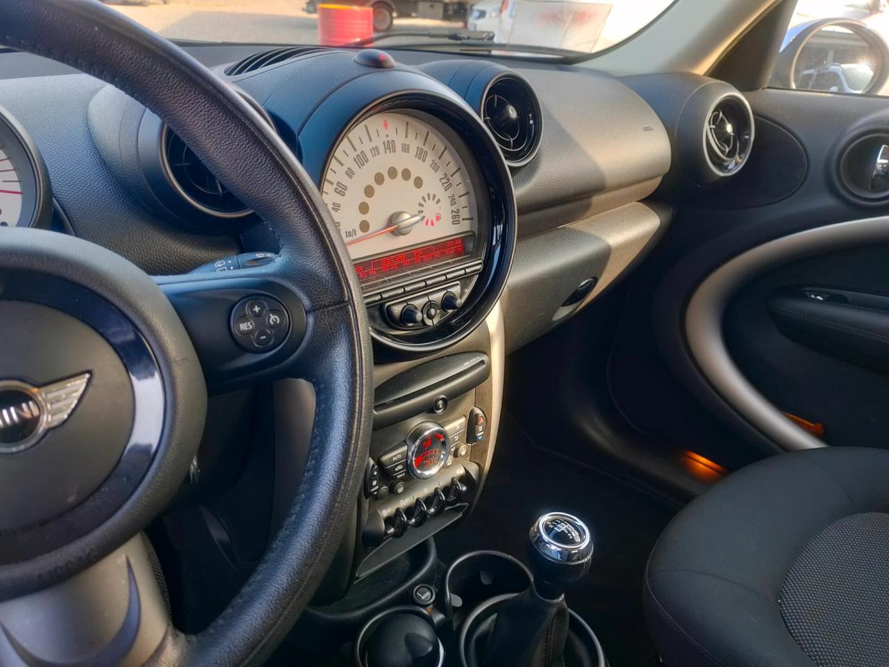 Mini Cooper D Countryman 1.6 One neopatentati