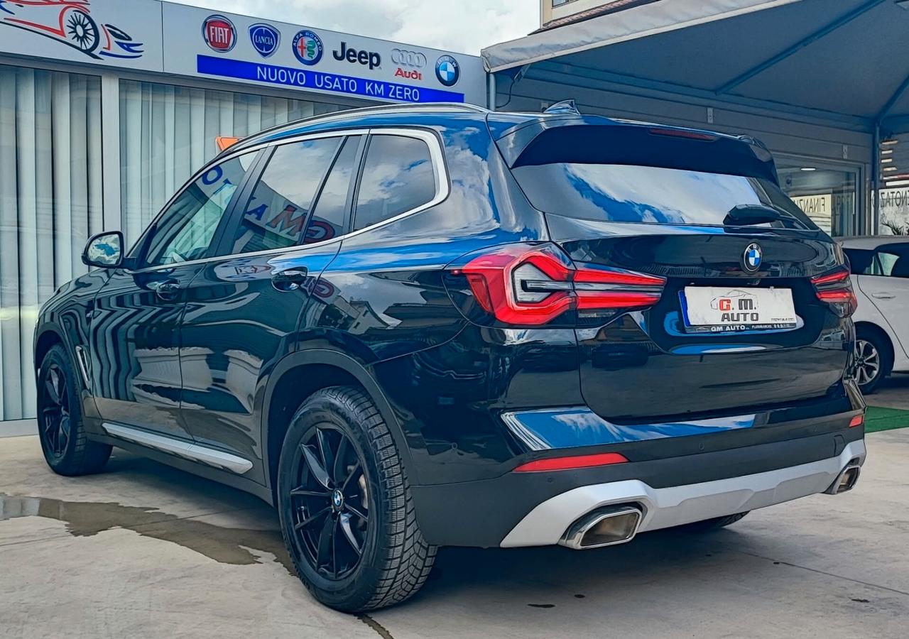 BMW X3 con telecamere perimetrali 2022
