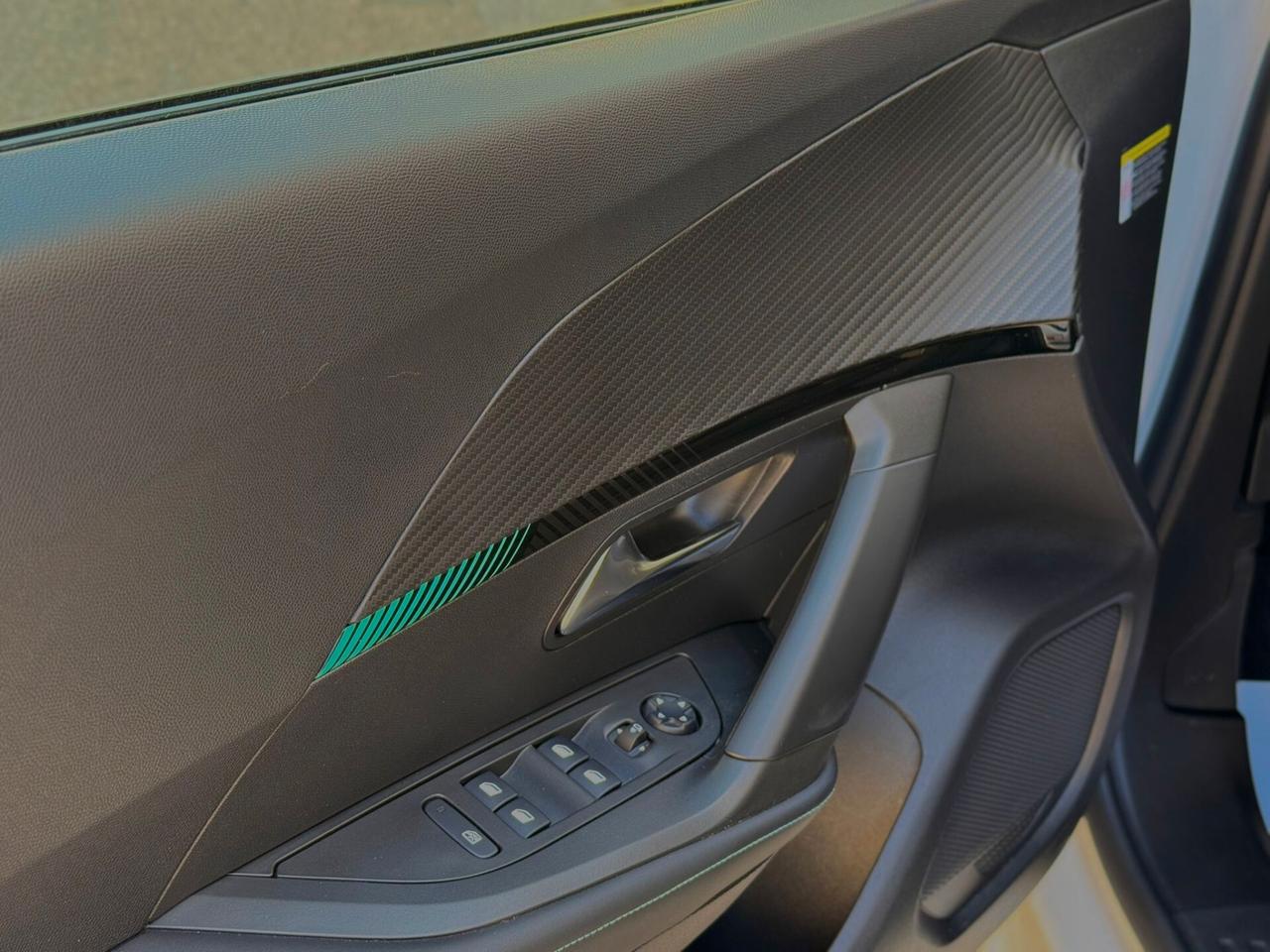 PEUGEOT 2008 BLUEHDI ALLURE PACK 1.5 131HP EAT8- 2021