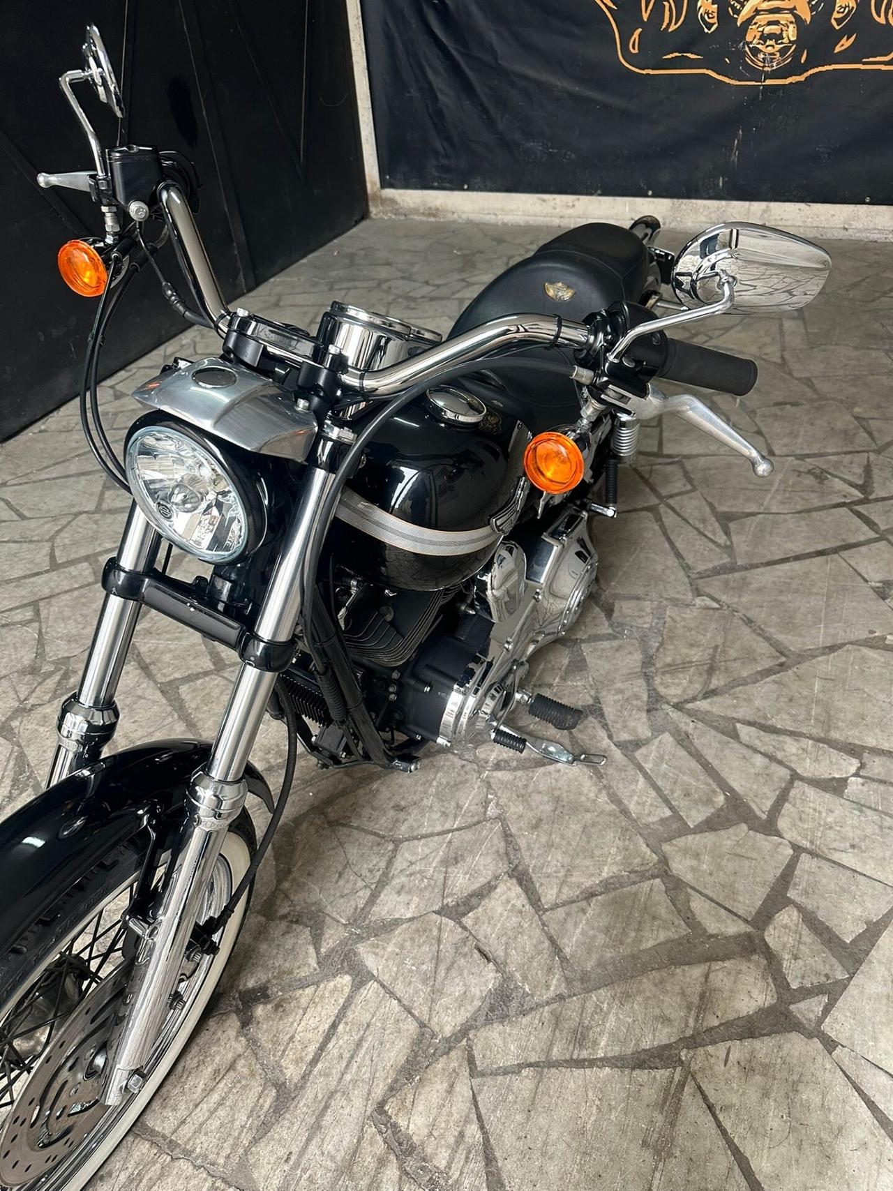 Harley-davidson Dyna Low Rider Centesimo Anniversario (100TH ANNIVERSARY).