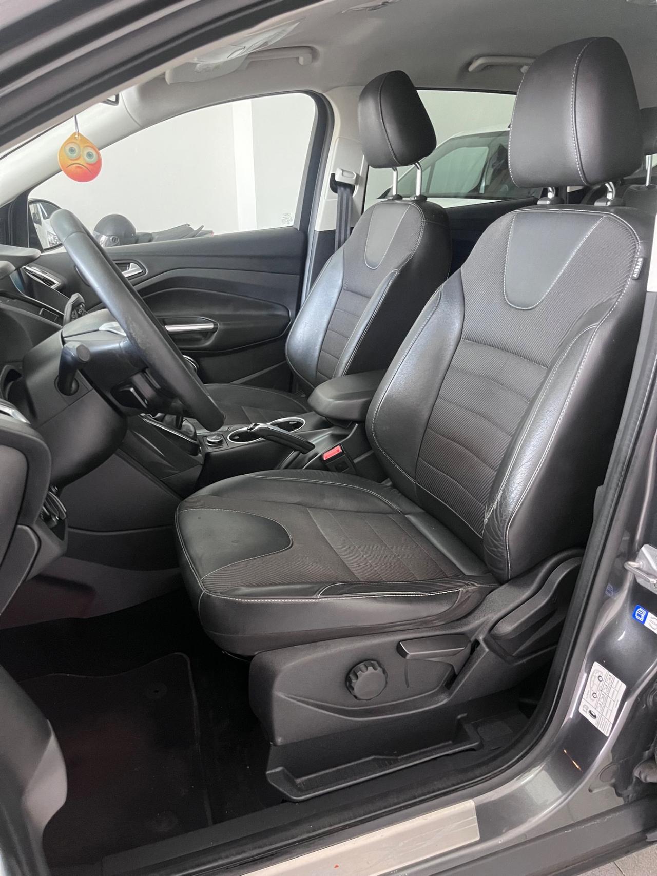 Ford Kuga 2.0 TDCI 120 CV S&S 2WD Titanium