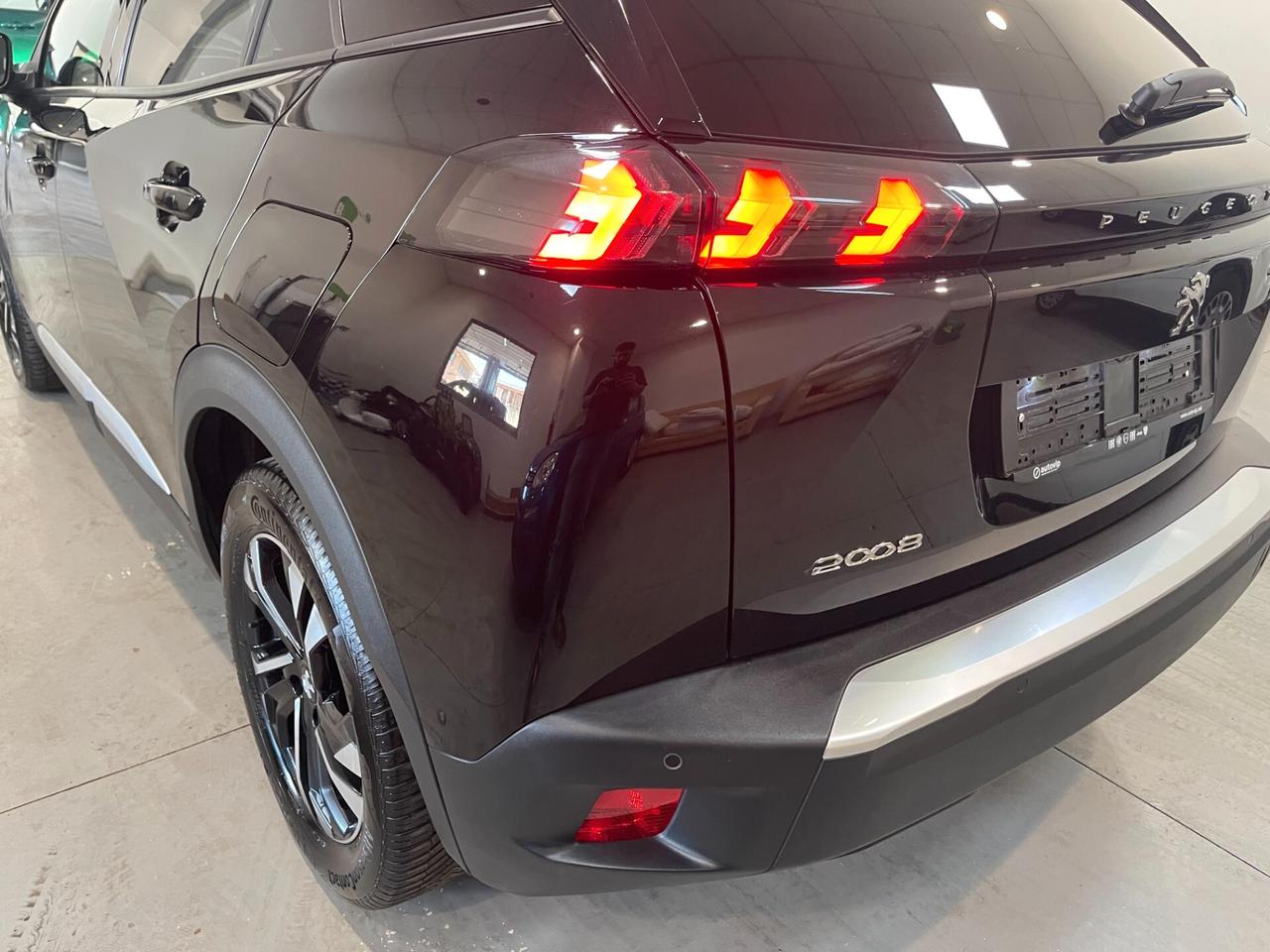 Peugeot 2008 PureTech 100 S&S Allure Pack